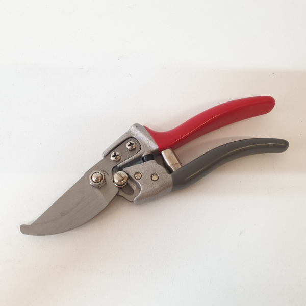 Секатор SBO-182 21см нерж сталь (СС) (12шт) Секатор SBO-182 21см нерж сталь (СС) (12шт)