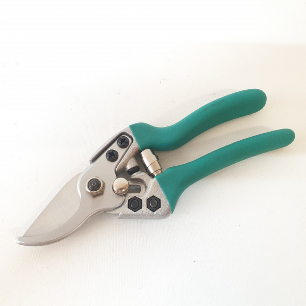 Секатор SBO-174 21см нерж сталь (СС)(12шт) Секатор SBO-174 21см нерж сталь (СС)(12шт)